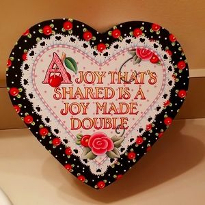 ♥️♥️ HEART SHAPED BOX♥️♥️